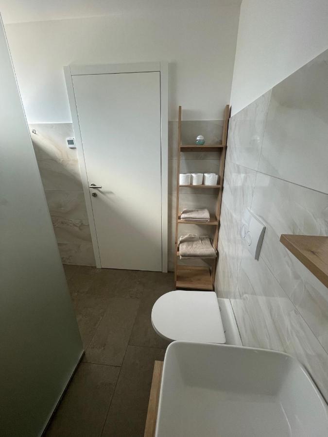 Azimut Hisa Apartment โทลมิน ภายนอก รูปภาพ