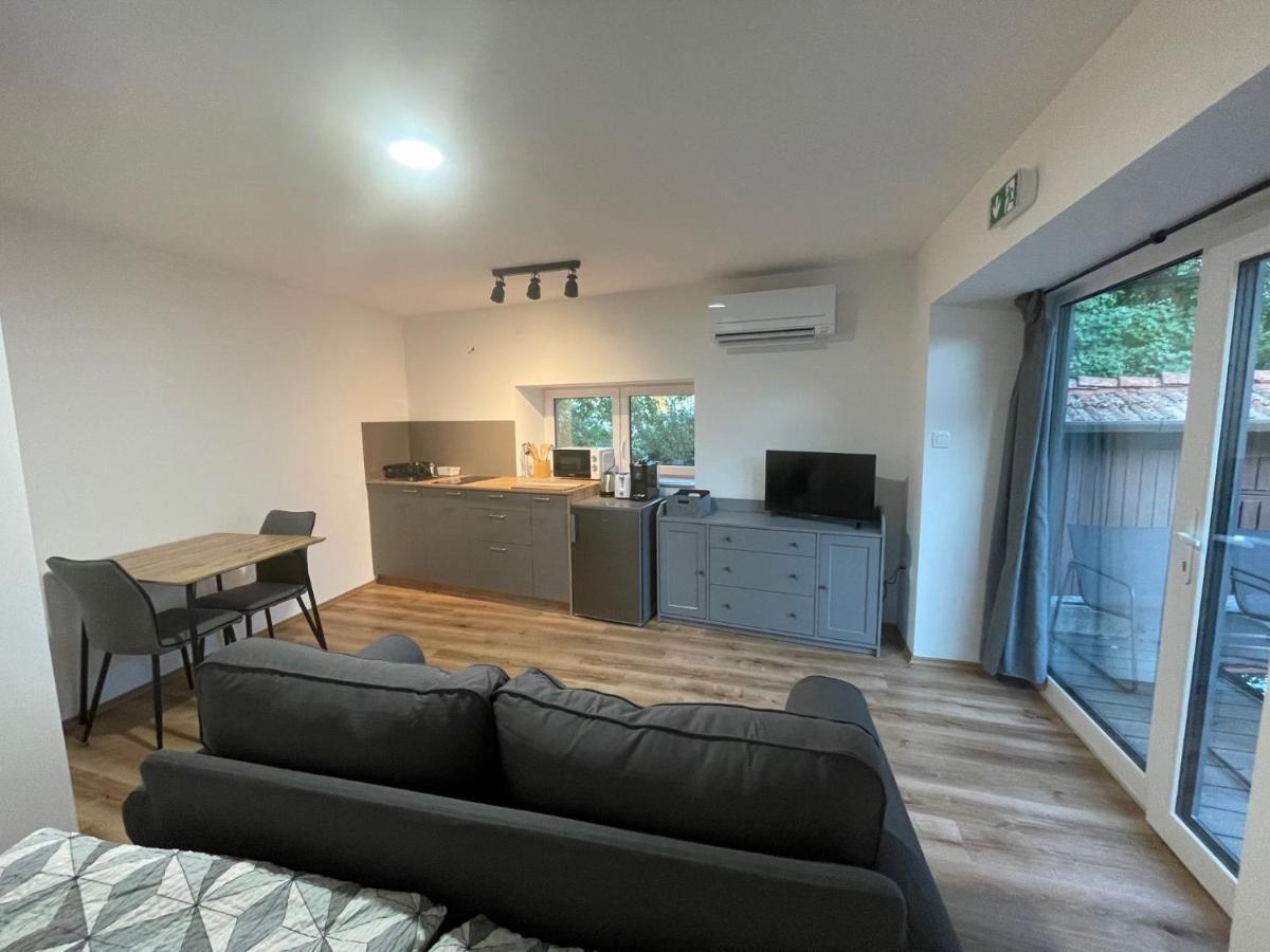 Azimut Hisa Apartment โทลมิน ภายนอก รูปภาพ