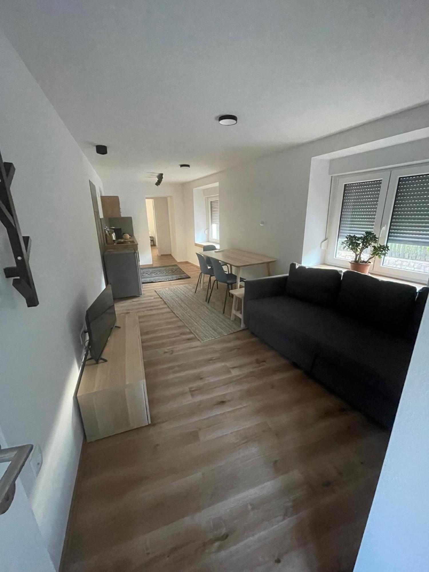 Azimut Hisa Apartment โทลมิน ภายนอก รูปภาพ