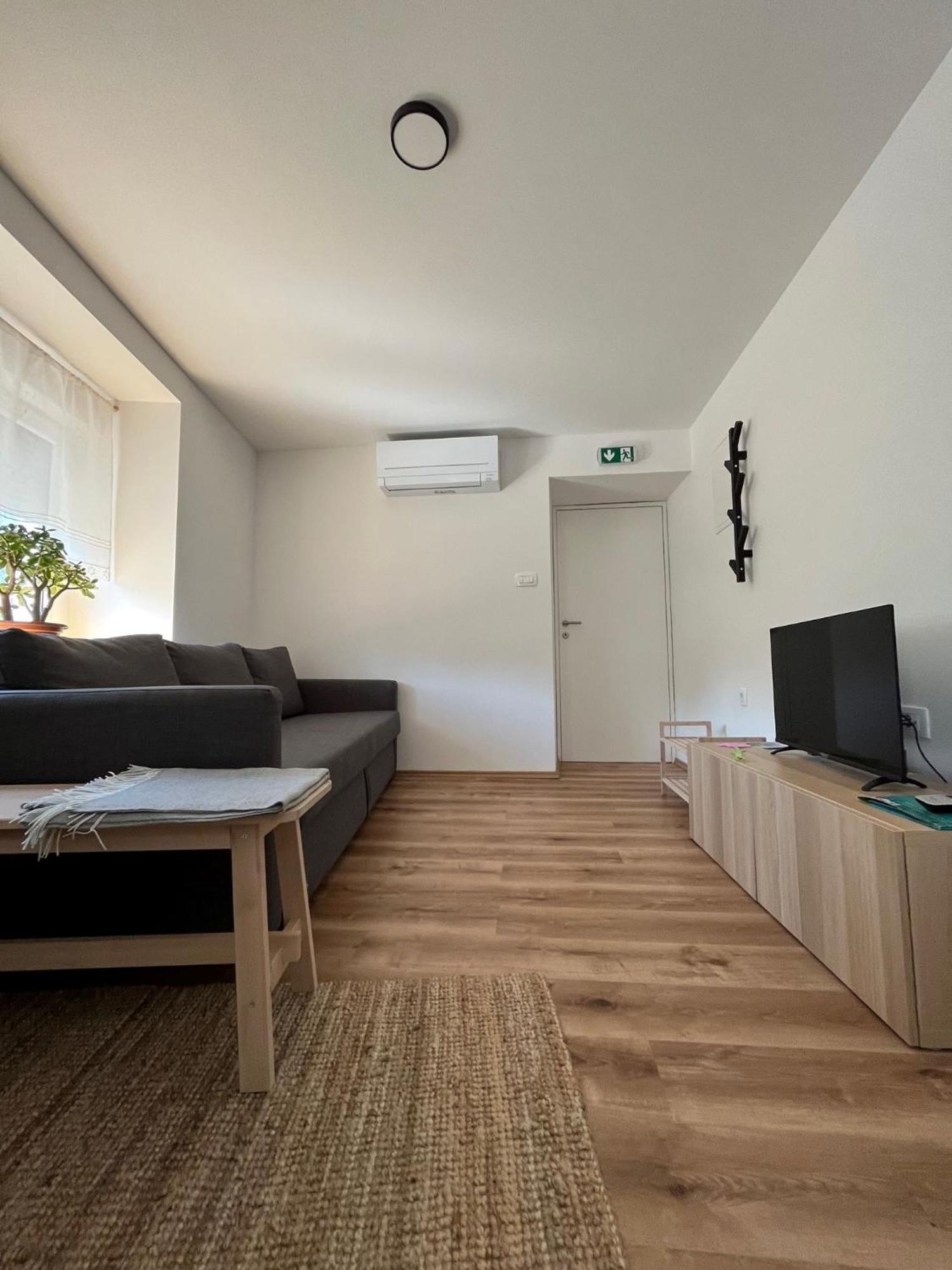 Azimut Hisa Apartment โทลมิน ภายนอก รูปภาพ