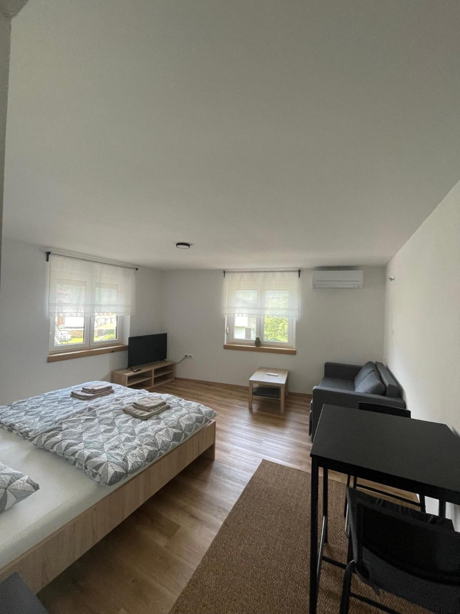 Azimut Hisa Apartment โทลมิน ภายนอก รูปภาพ