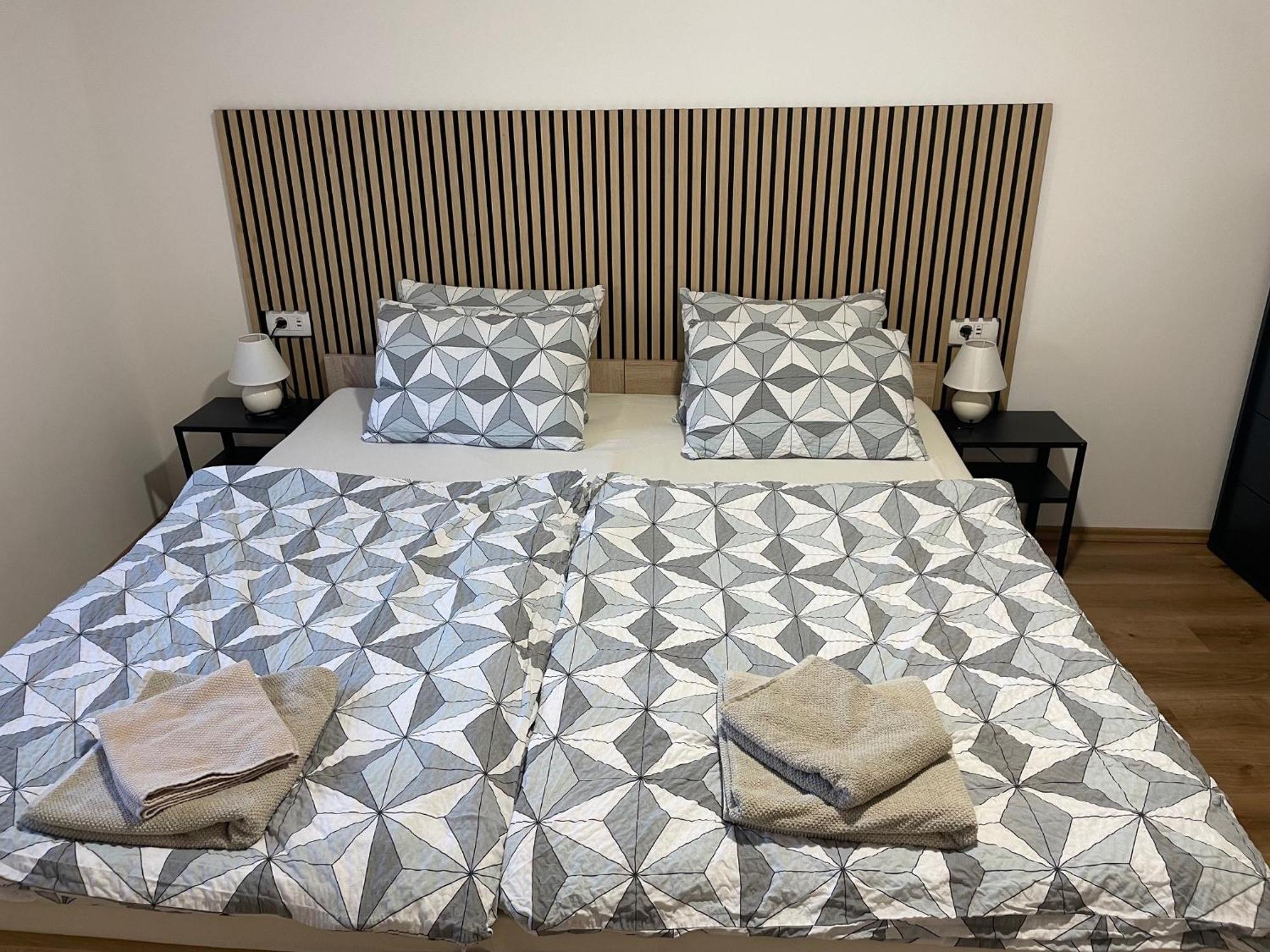Azimut Hisa Apartment โทลมิน ภายนอก รูปภาพ